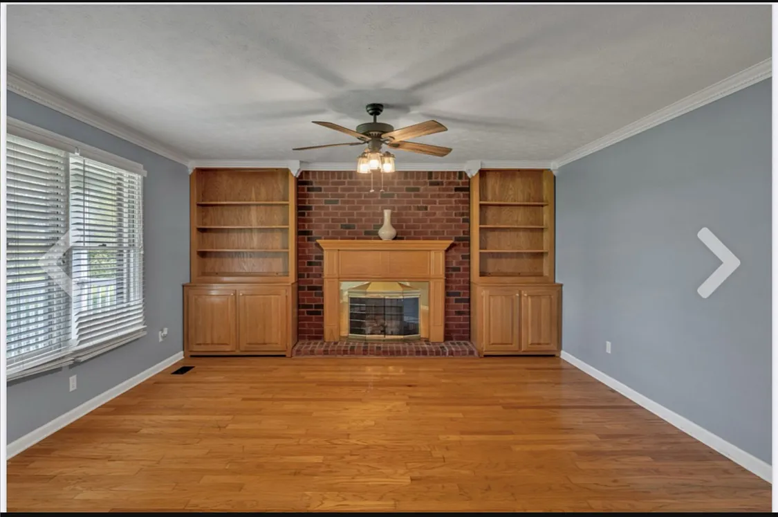 4 bed, 2.5 bath, 2350 sqft, $3,500 — Photo 3