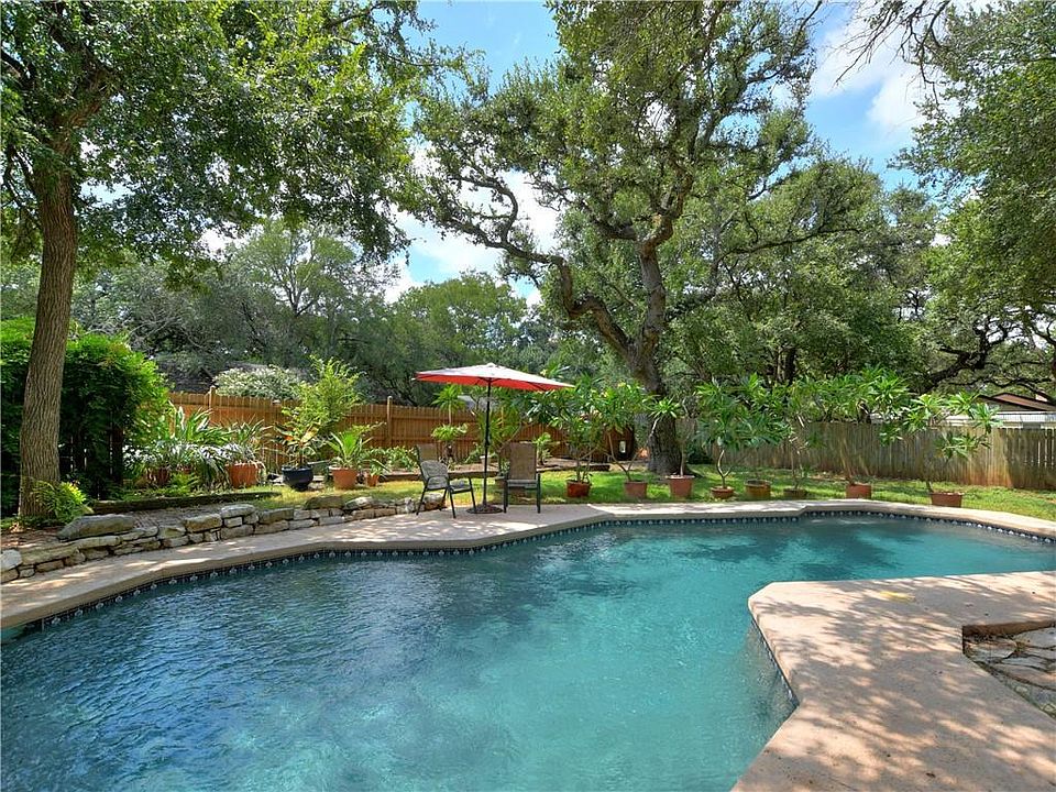 1st image of 9204 Shady Oaks Dr