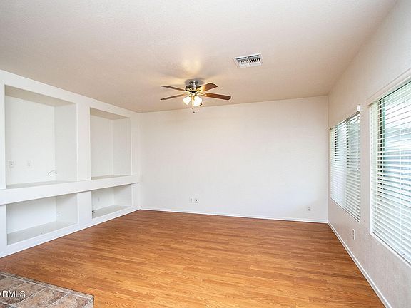 5th image of 786 E Bradstock Way