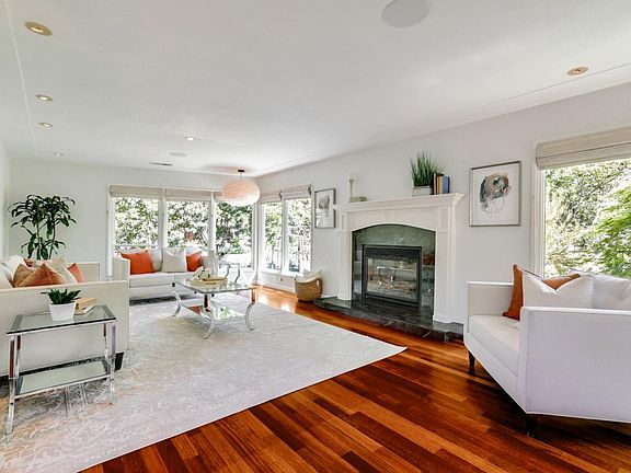 4th image of 1651 Cabana Dr