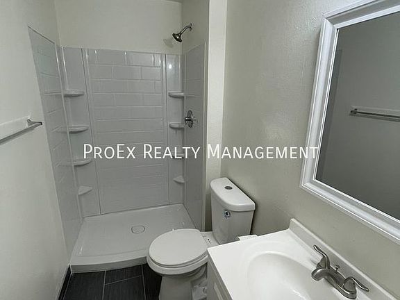 4th image of 1412 W Bentley St Unit B