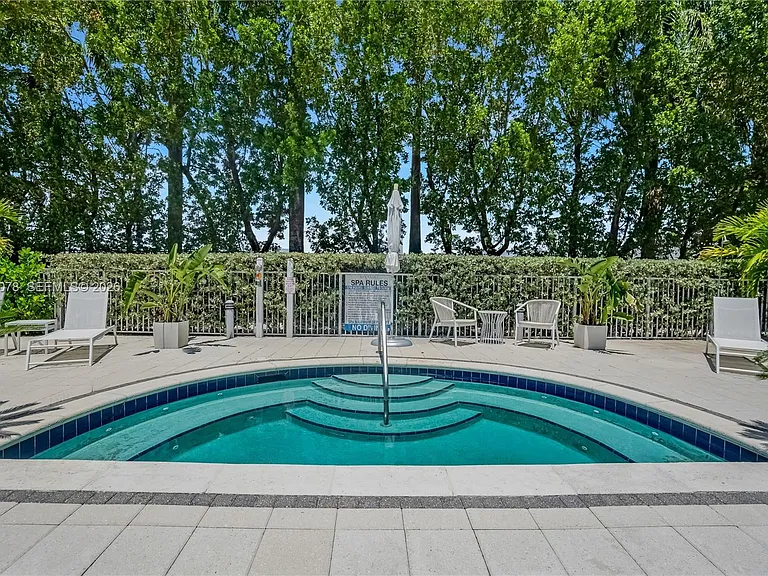 7928 East Dr #1602 — Photo 37