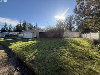 3863 Vista Dr, North Bend, OR, 97459