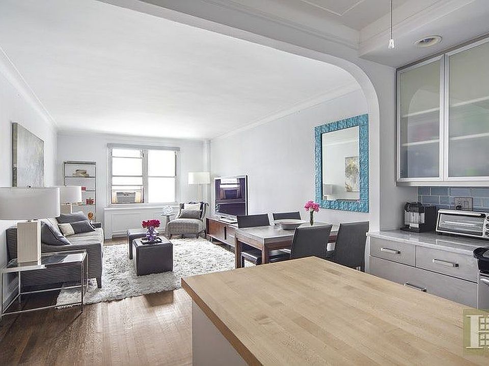 1st image of 305 W 52nd St APT 2D