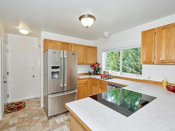 5th image of 4834 Lupine Ln NW