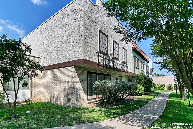 1st image of 10903 Crown Park