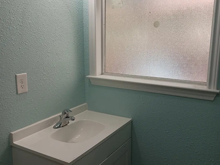 719 Canyon Acres #1 — Photo 7