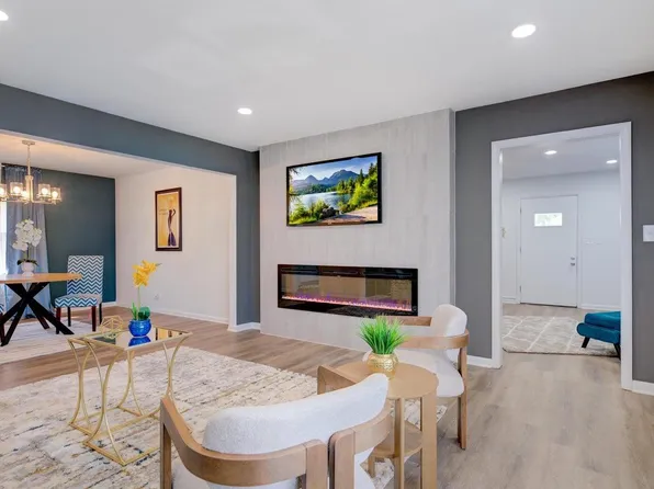 8122 West Potomac AVENUE, Milwaukee, WI 53218