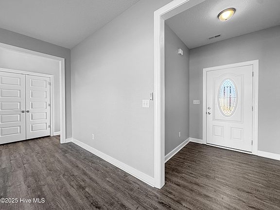5th image of 321 Spinnaker Street