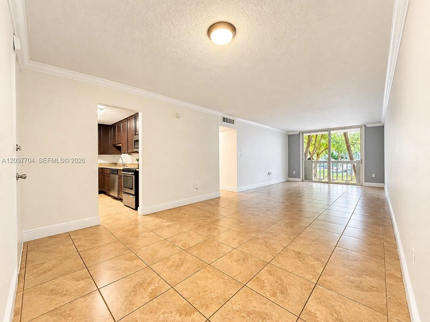 Bayview Palms Condo — Photo 3