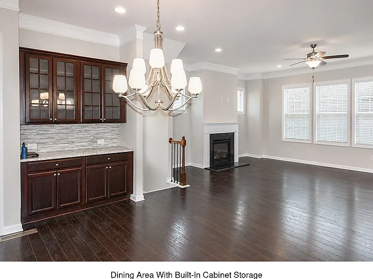 320 Beacons Pl — Photo 5