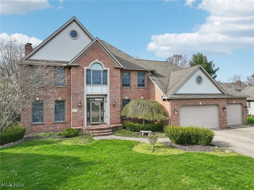 840 Olde Orchard Dr photo 1