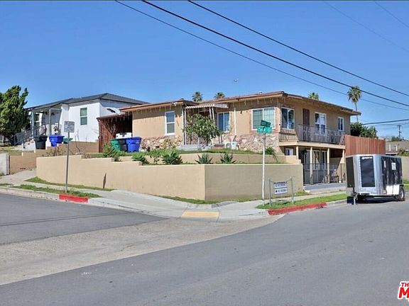 2nd image of 3996 Teak St