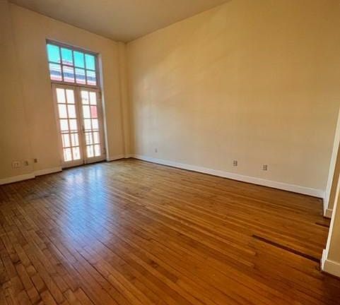 3rd image of 115 N 1st St #204