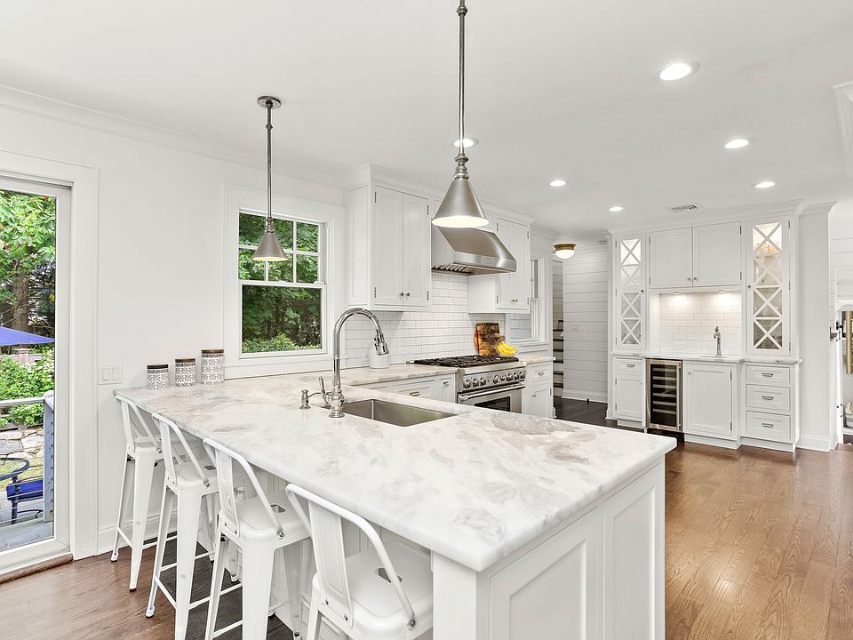 17 Oak Crest