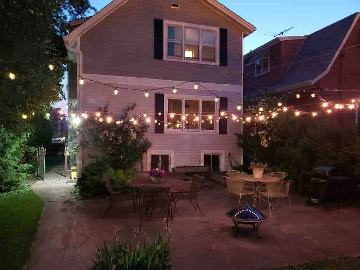 2 bed, 1000 sqft, $1,995 — Photo 2
