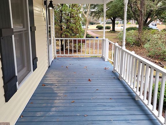 5th image of 720 Bracken Fern Dr