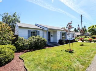 1215 Oakway Rd, Eugene, OR 97401