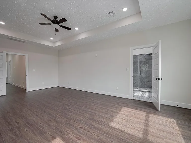 2206 Hoskins Dr — Photo 23