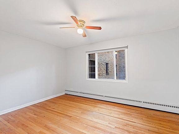 2nd image of 1539 Monroe Ave APT 2