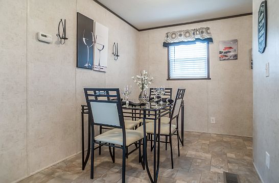 3rd image of 81 Vevay Dr S