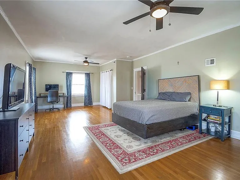 712 E Armour Blvd — Photo 15