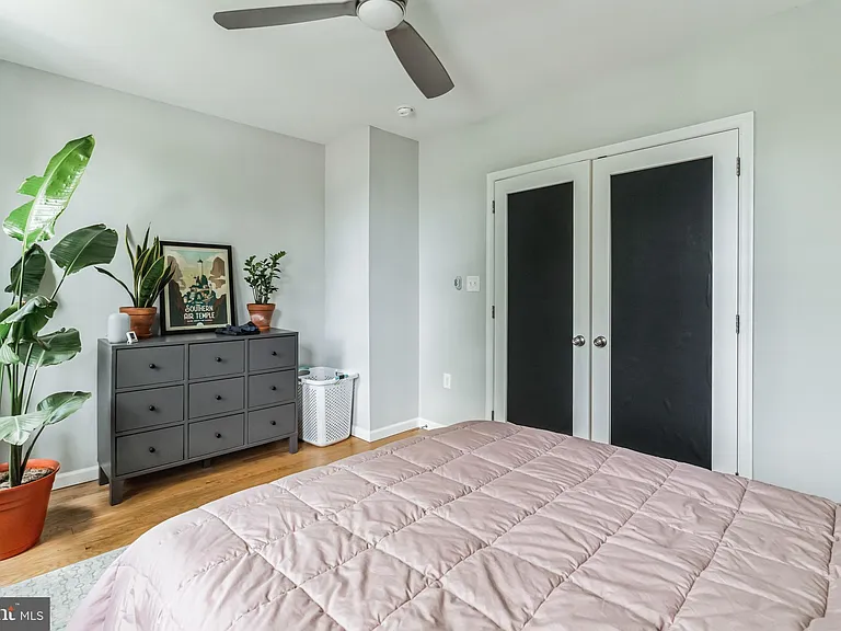 420 S 24th St — Photo 13