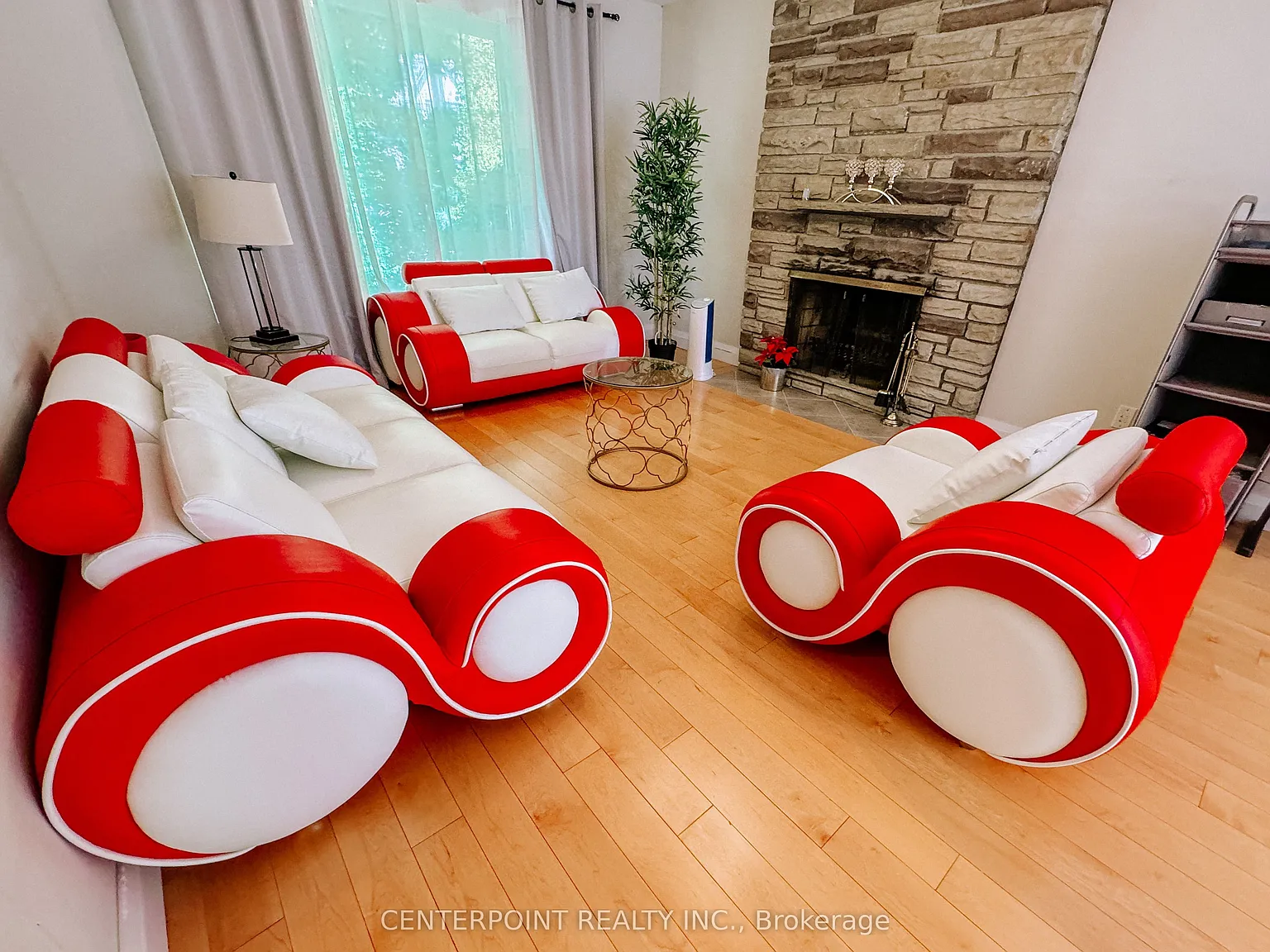 3 bed, $3,200 — Photo 2