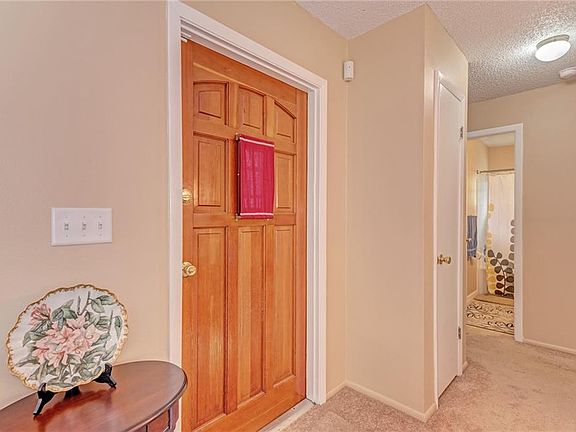 3rd image of 3813 Prado Dr