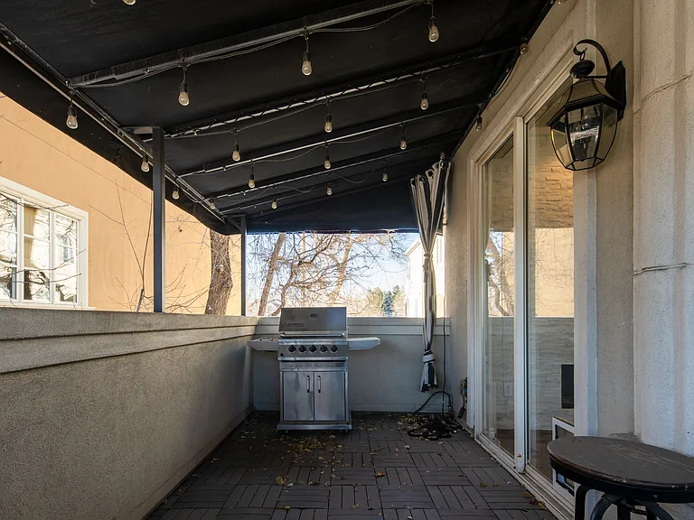 335 N Josephine St #A — Photo 21