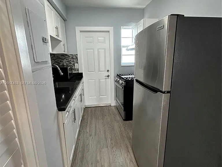 1024 Pennsylvania Ave #2 — Photo 3