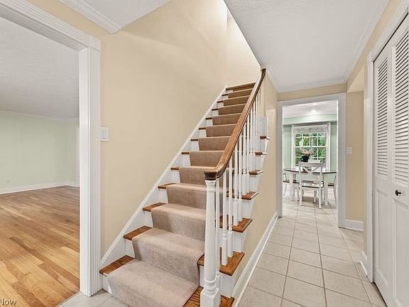 5th image of 31109 Manchester Ln