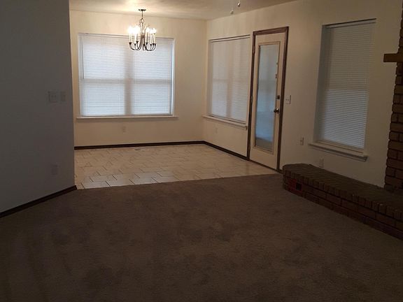 5th image of 8101 NW 19th St