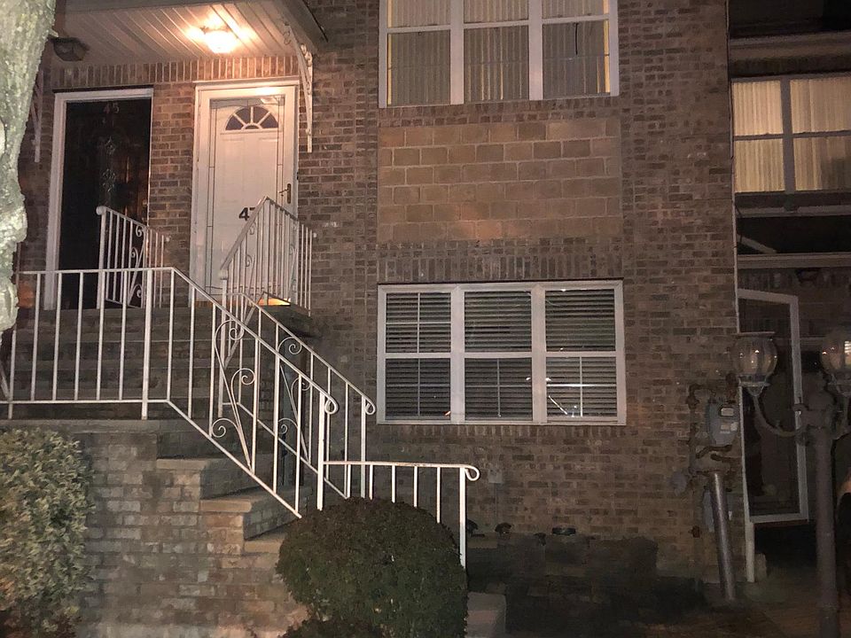 1st image of 47 Essex Dr Fl 1ST