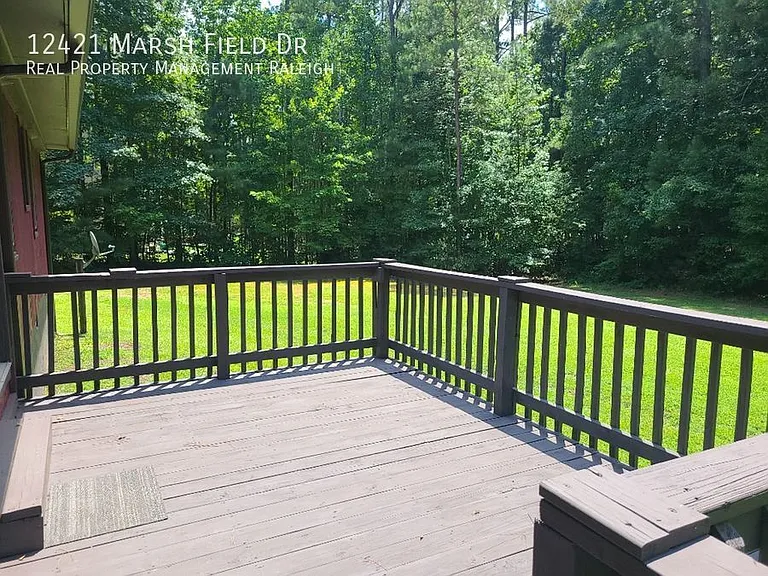 12421 Marsh Field Dr — Photo 3