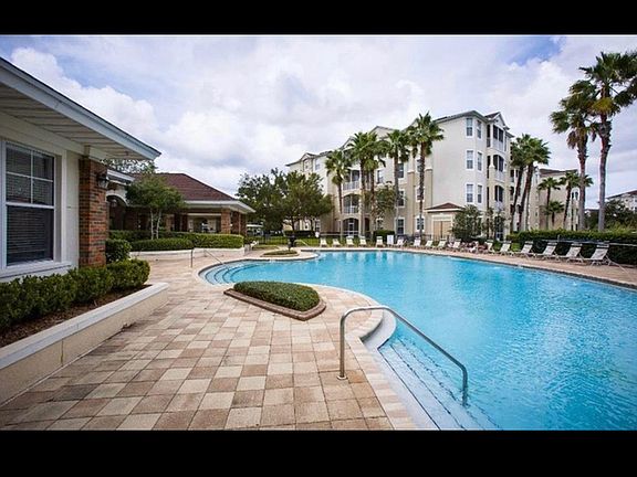 4th image of 7801 Point Meadows Dr Unit 2301