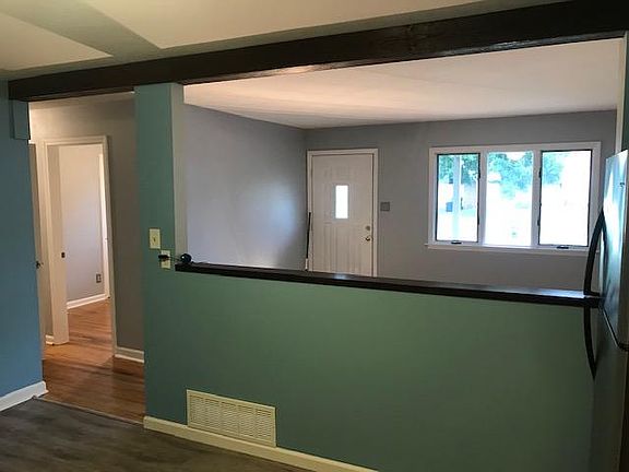 2nd image of 12056 Colonial Dr