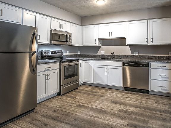 2nd image of 709 S 35th St APT 9