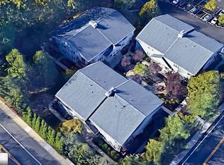 362 E Crooked Hill Rd, Pearl River, NY 10965