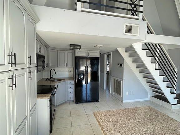 5th image of 900 Riverside Dr