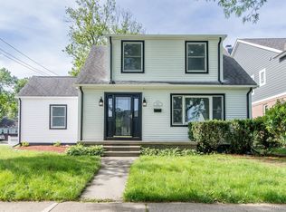 1572 Webster St, Birmingham, MI 48009