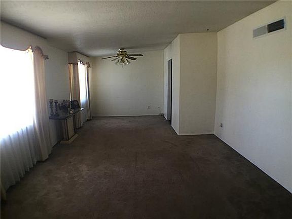 5th image of 10213 Blackwood Ave
