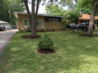 601 Division St, St Charles, IL 60174