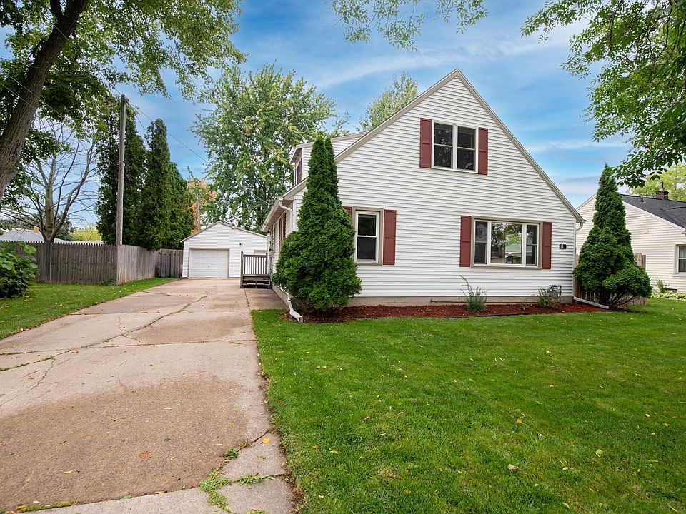 135 W Peckham St, Neenah, WI 54956 Zillow