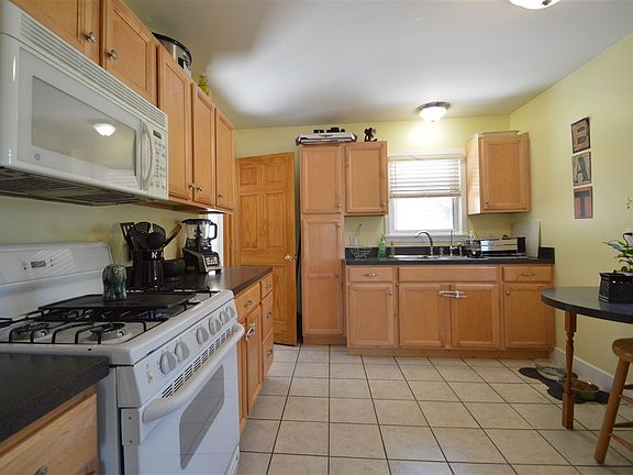 4th image of 1641 N 29th St