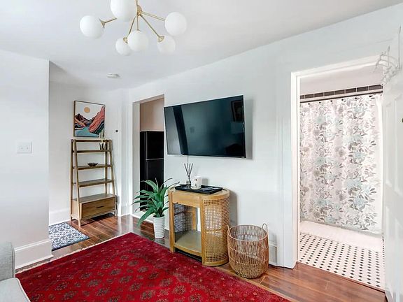 3rd image of 15 W Jones St APT E