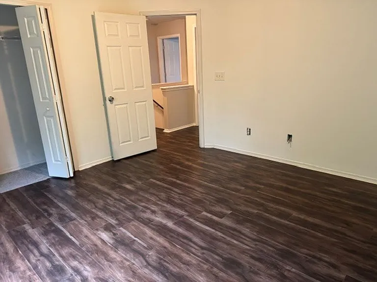 2705 Buckleigh Dr #E2-208 — Photo 17