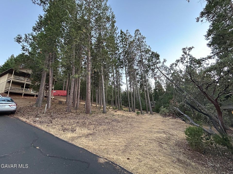 1st image of 12105 Hillhurst Cir