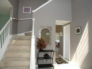 2nd image of 412 Knoll Crest Dr