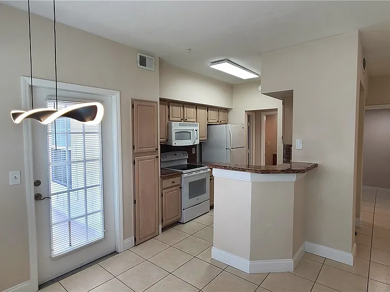 23500 Walden Center Dr #202 — Photo 7